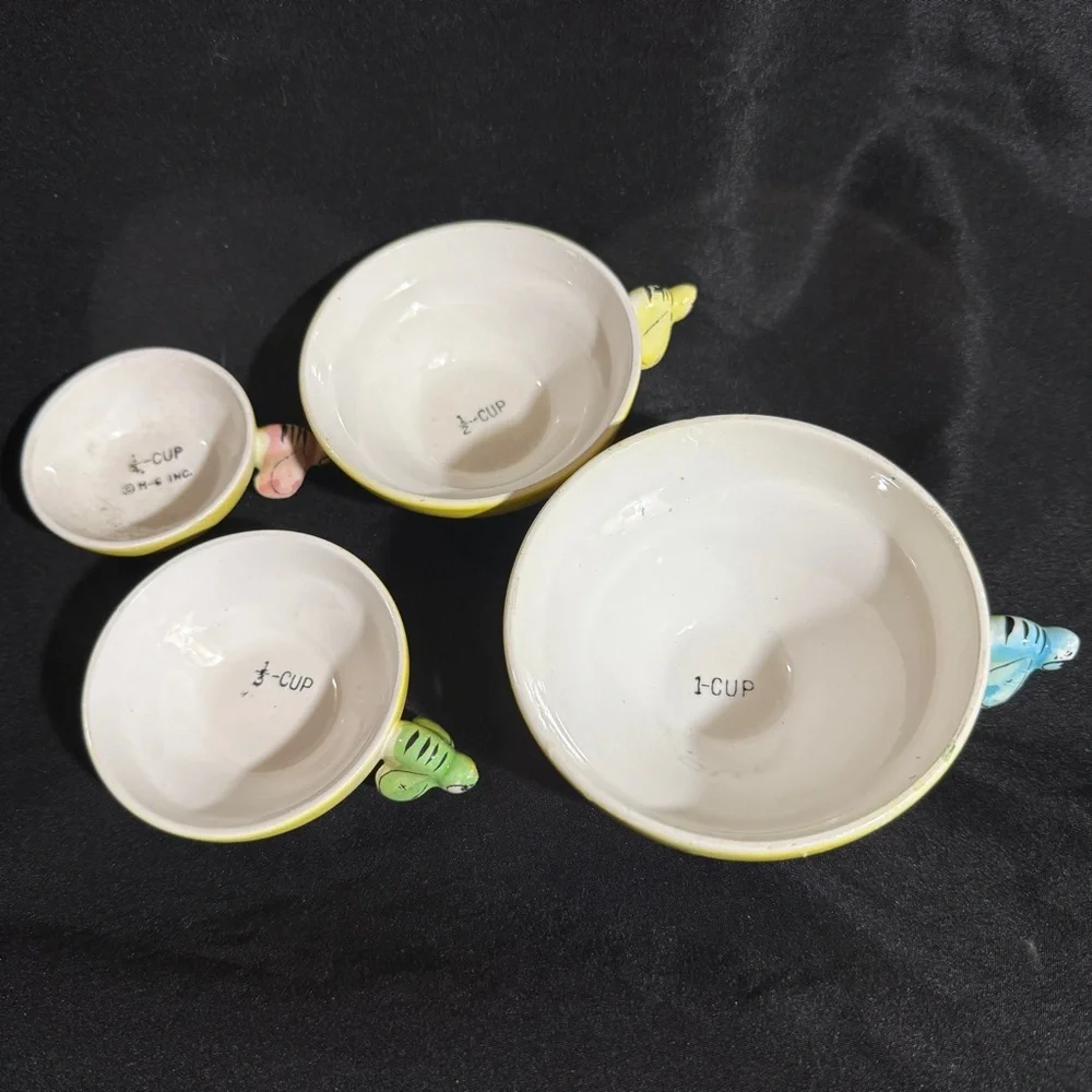 M.G. Japan Yellow Beehive Measuring Cups, Vintage